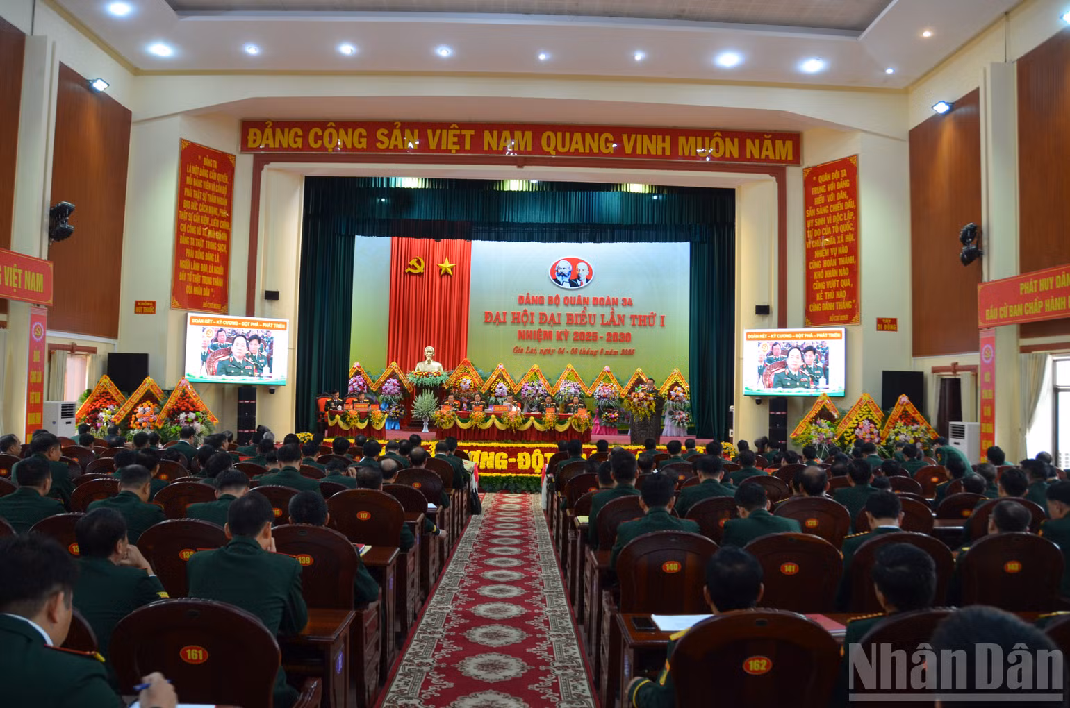 ndo_br_dsc-0102.jpg