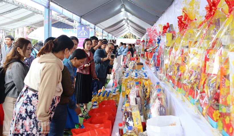 Chương trình “Chợ Tết Công đoàn”, hoạt động thường niên của Liên đoàn Lao động tỉnh Quảng Ngãi mỗi khi Tết đến, Xuân về.