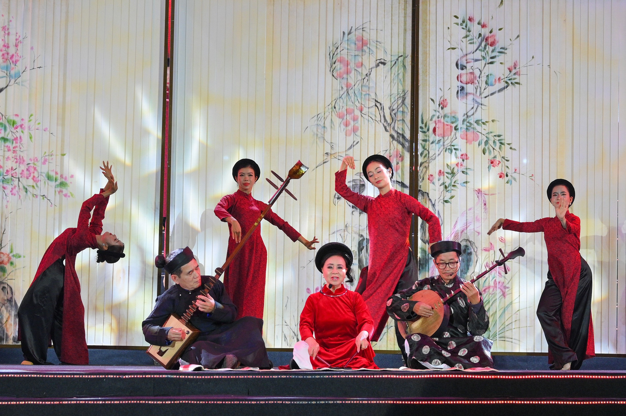 Bế mạc “Festival Thăng Long-Hà Nội năm 2025” be-mac-festivan-thu-hn-7554.jpg