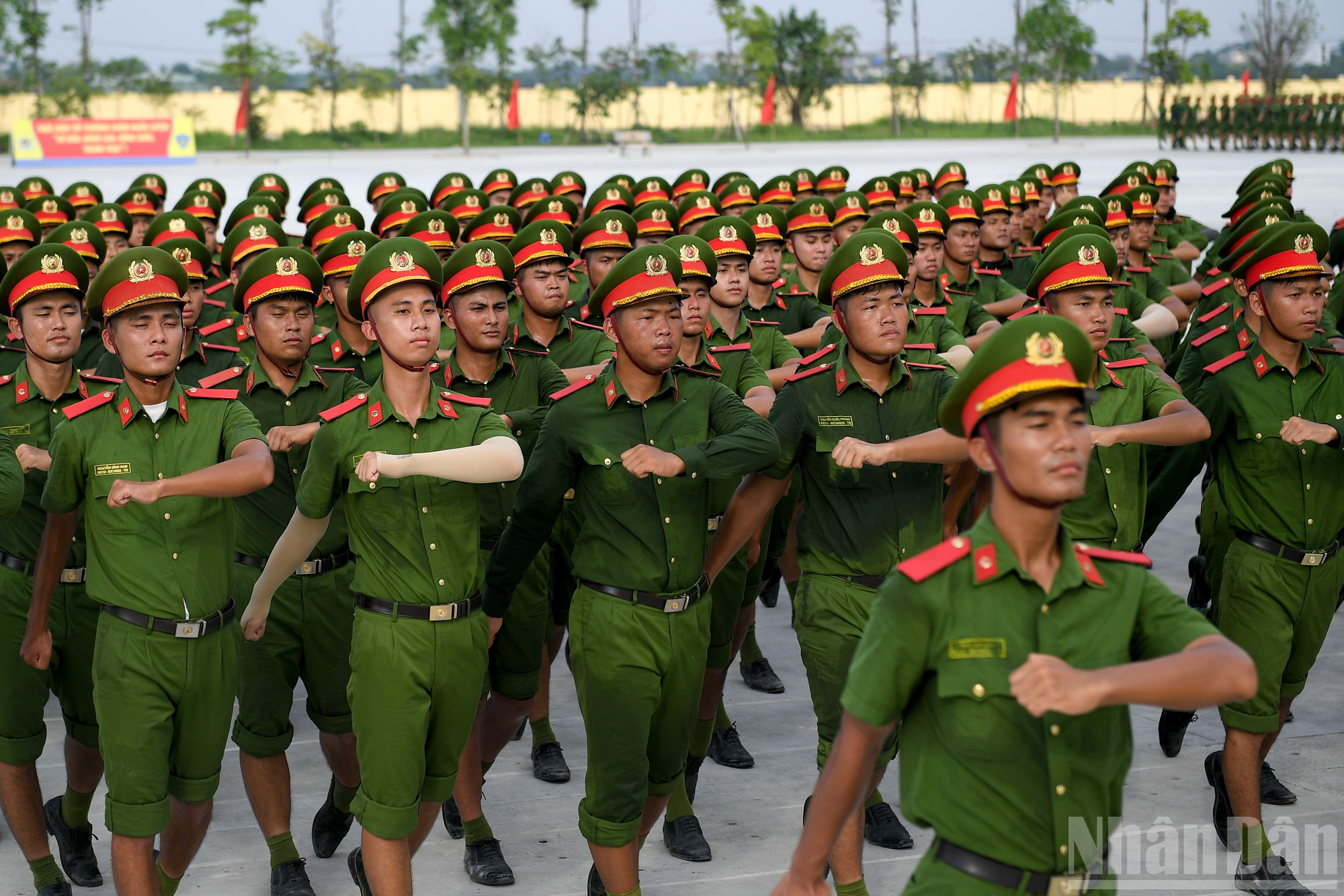 Việc luyện tập trong điều kiện thời tiết khắc nghiệt đặt ra nhiều yêu cầu về sức khỏe và tổ chức huấn luyện. ndo_br_a80-chuong-my-0673.jpg
