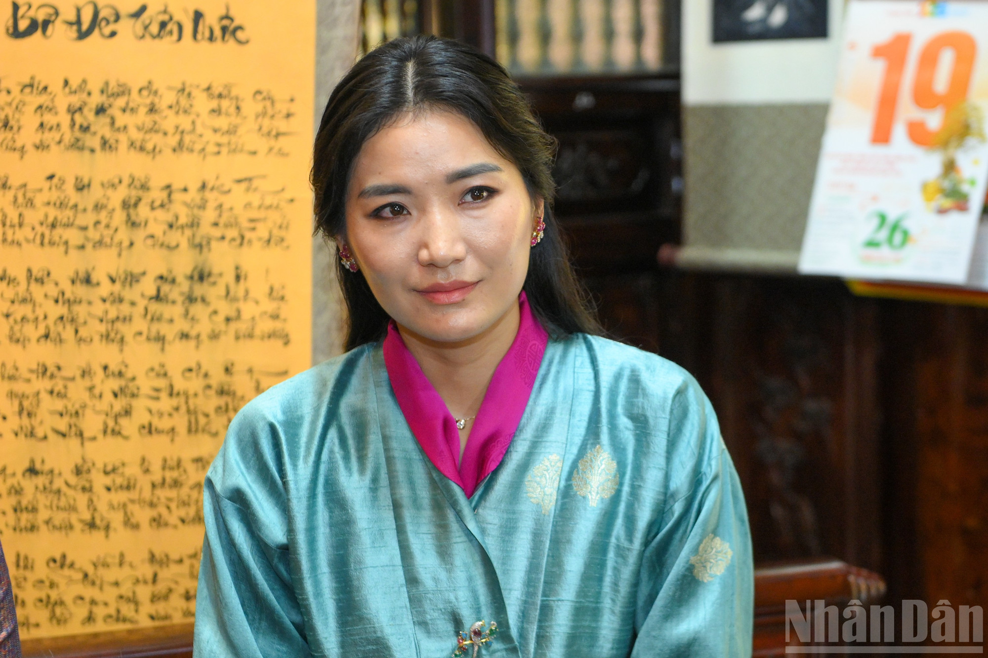 Hoàng hậu Bhutan Jetsun Pema. ndo_br_phu-nhan-2504.jpg