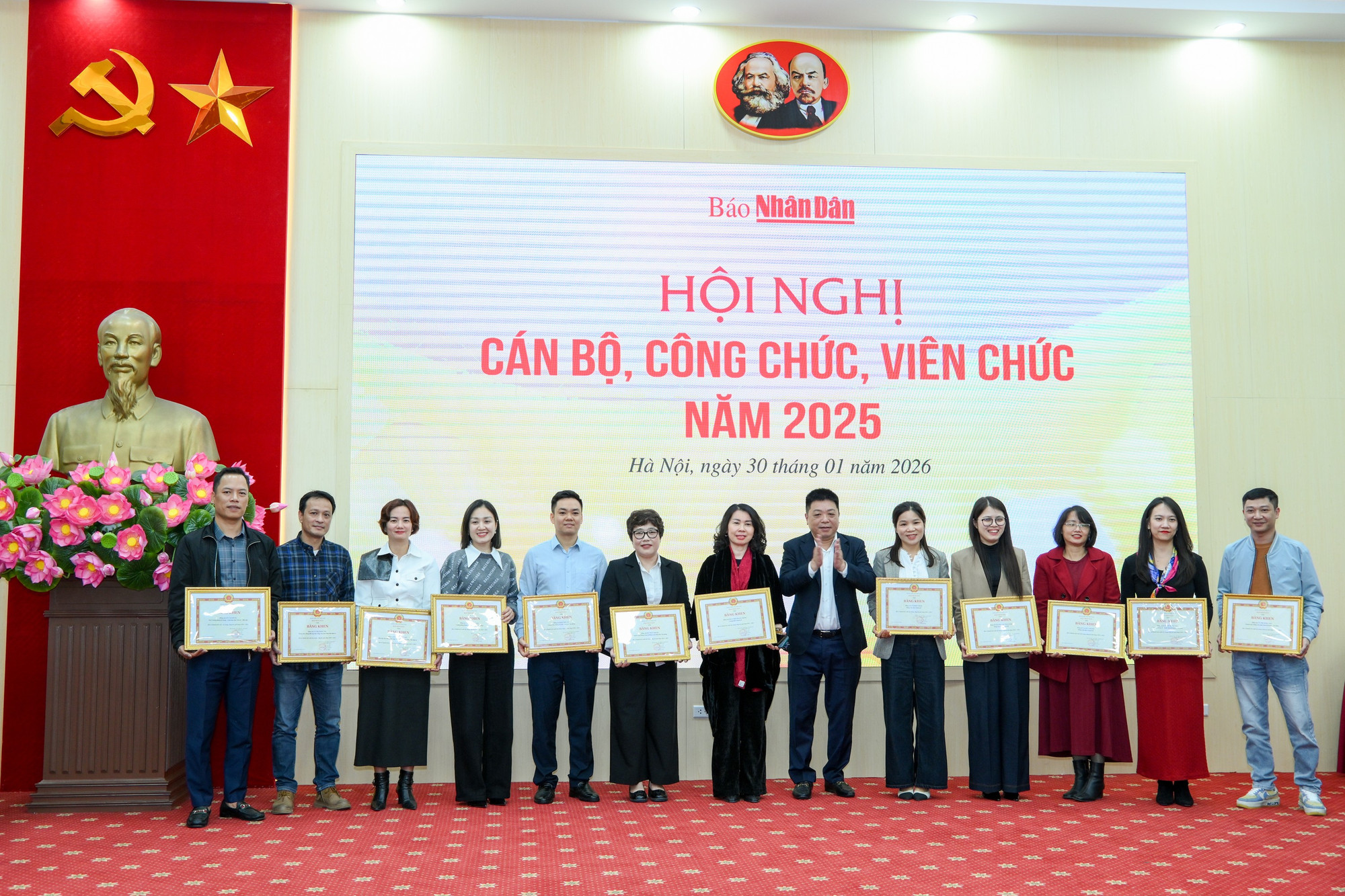 hoi-nghi-cbnvcc-bao-nhan-dan-2025-4995.jpg