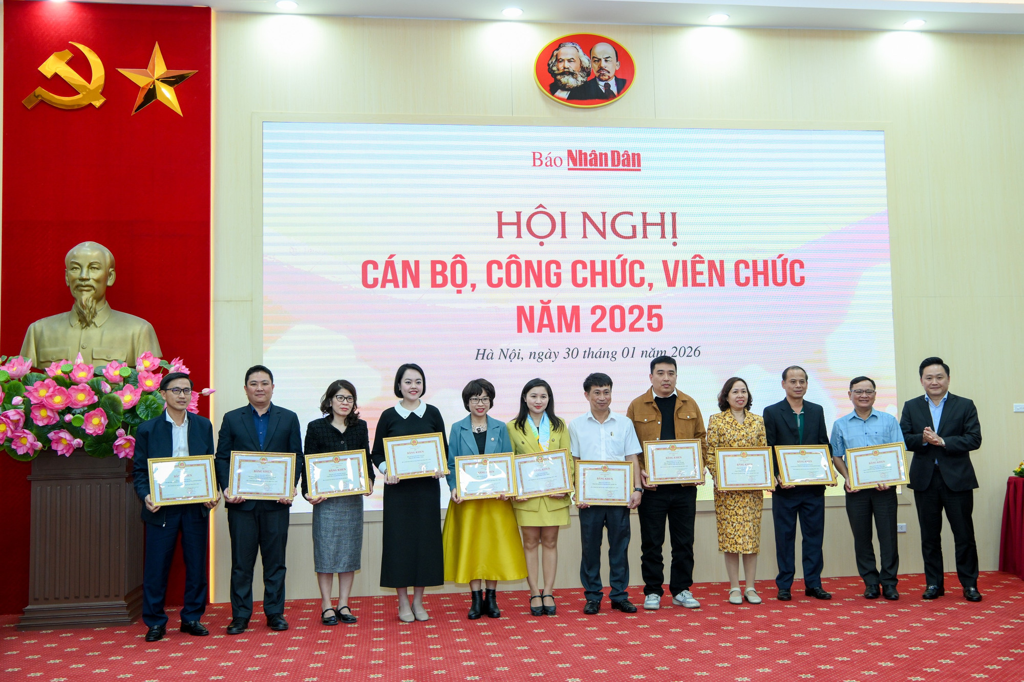 hoi-nghi-cbnvcc-bao-nhan-dan-2025-5016.jpg