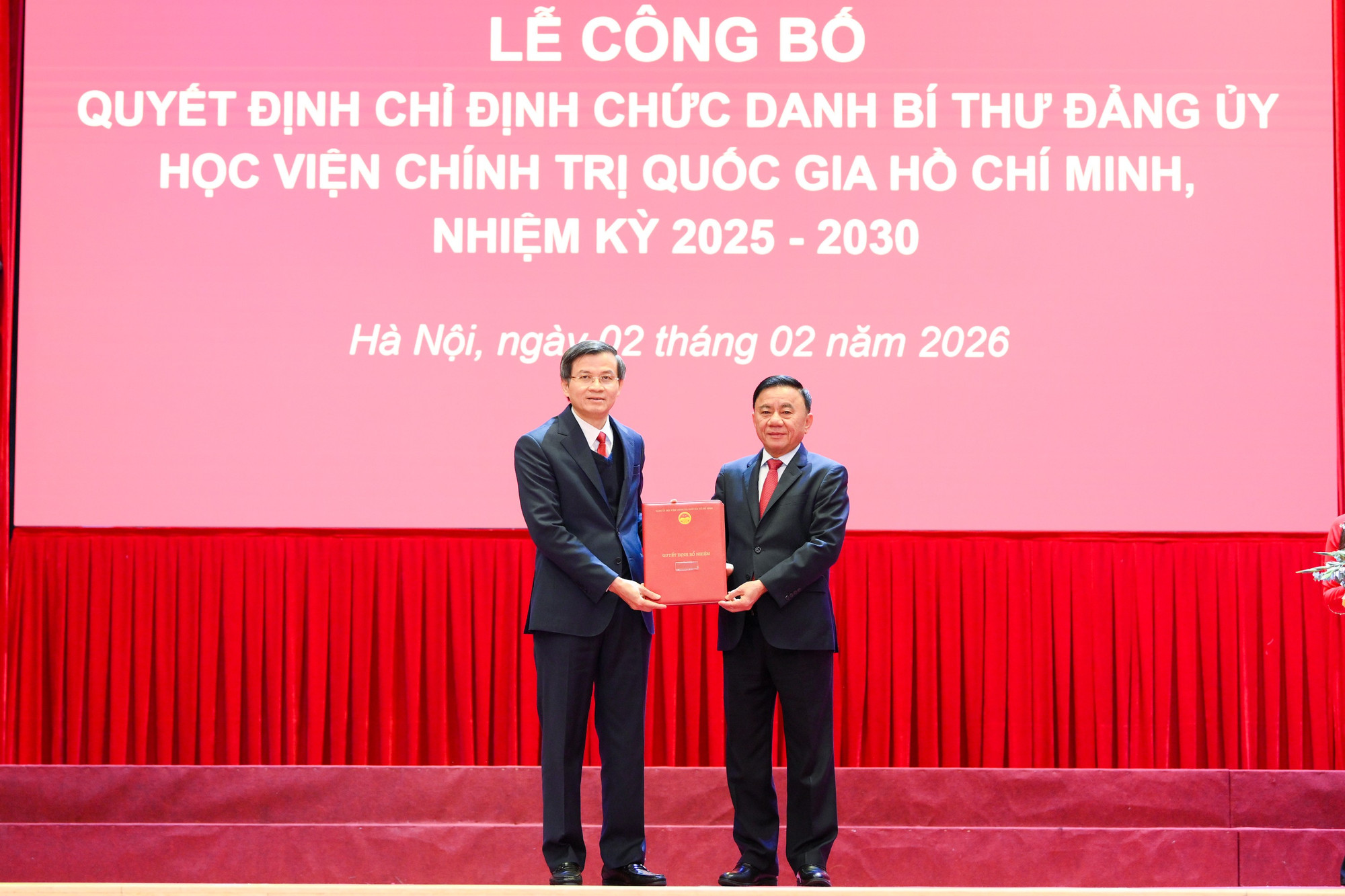 le-cong-bo-bt-hvctqg-12.jpg
