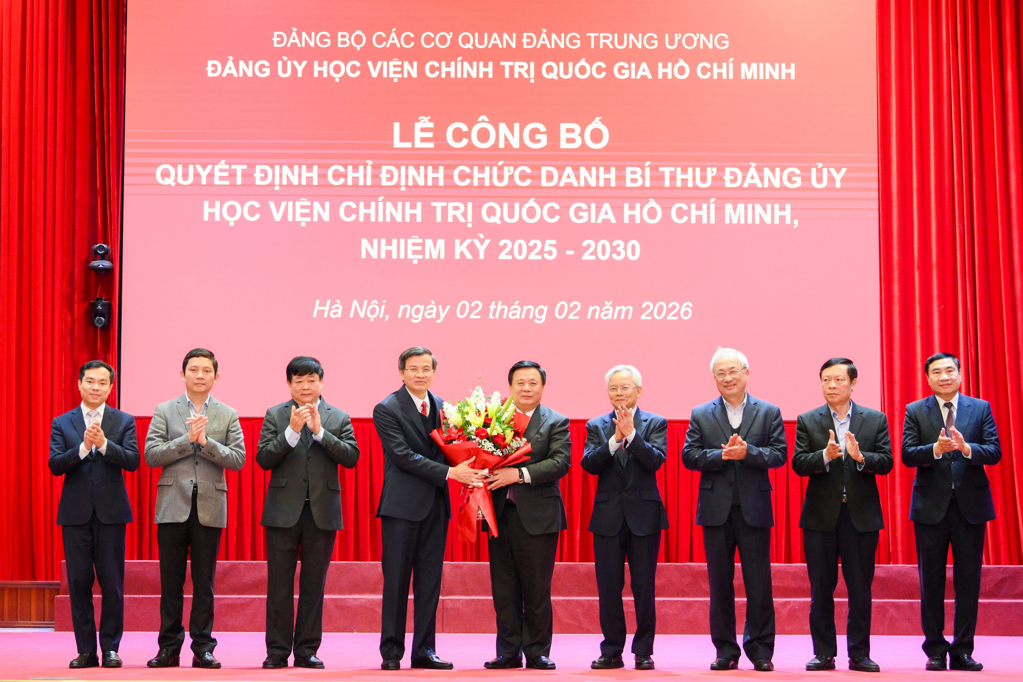 le-cong-bo-bt-hvctqg-1.jpg