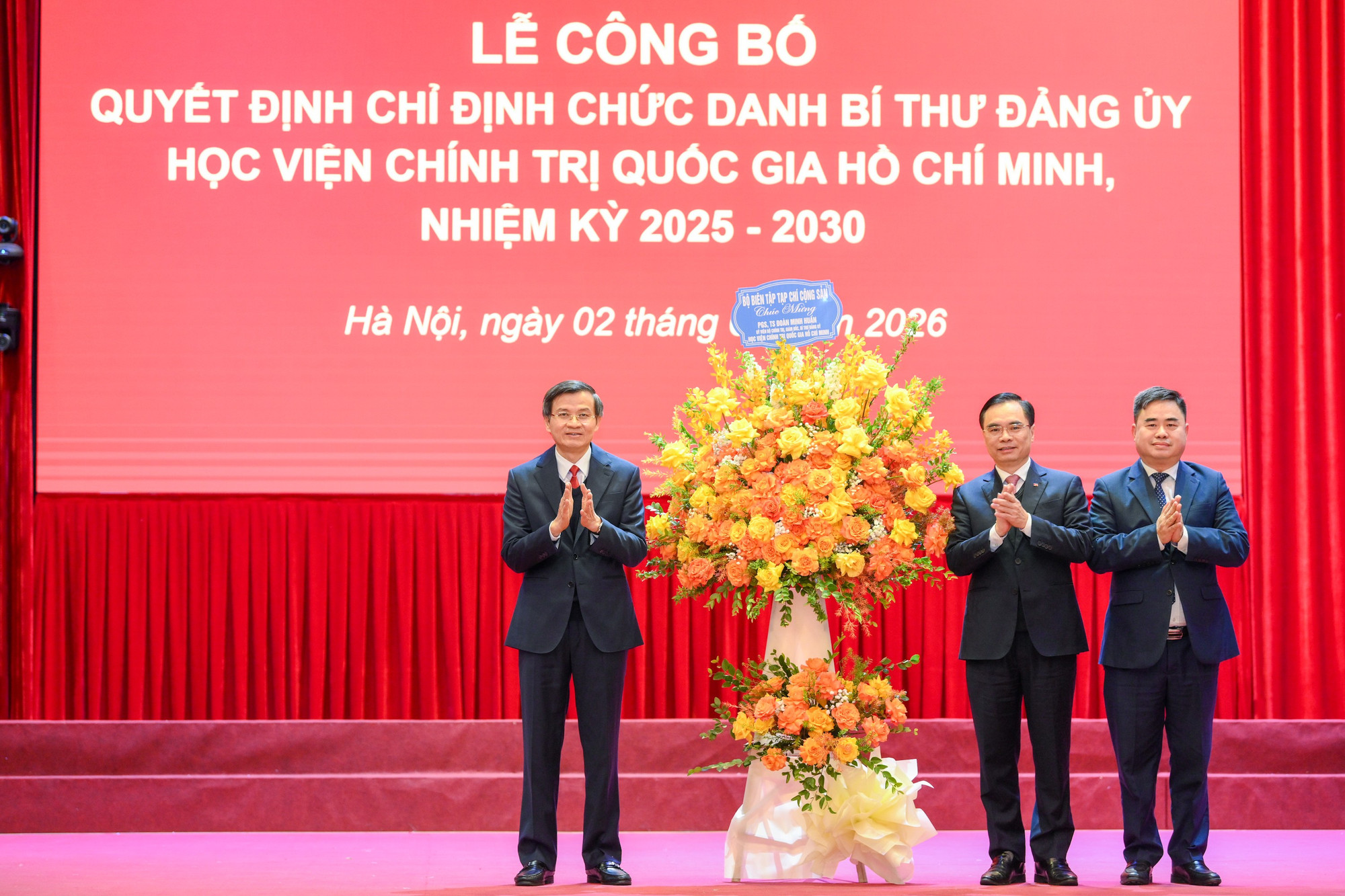 le-cong-bo-bt-hvctqg-2.jpg