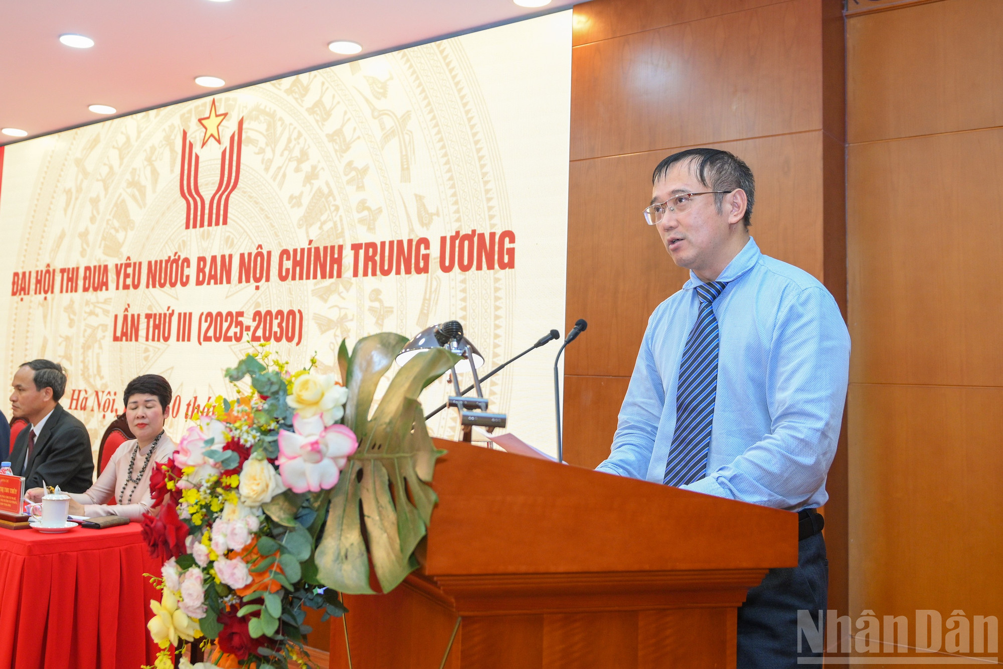 Các tham luận tại Đại hội. ndo_br_dh-thi-dua-yeu-nuoc-4866.jpg