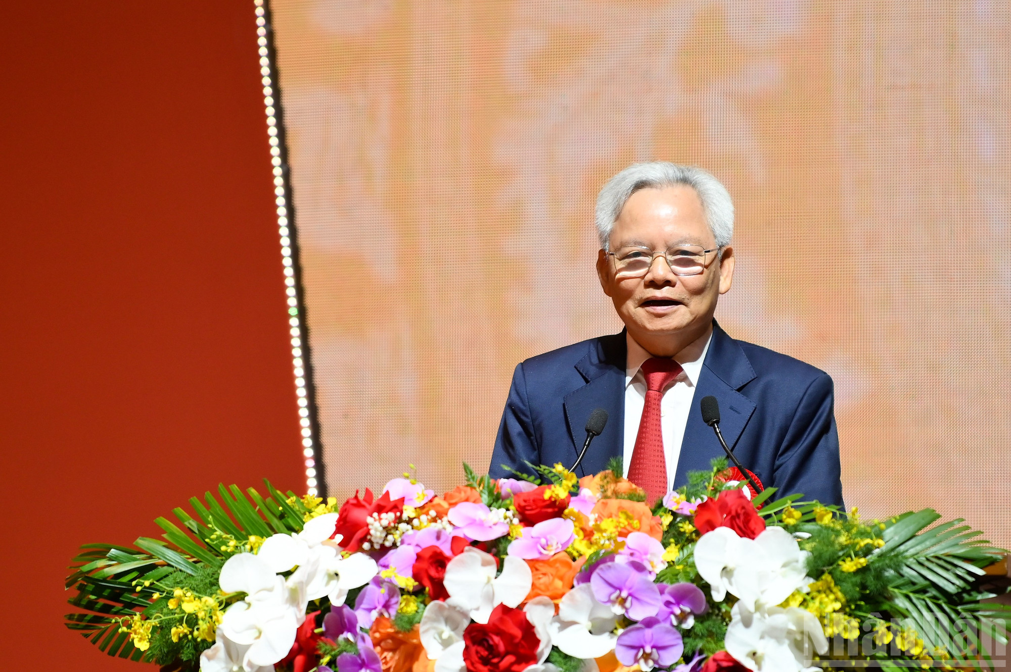 ndo_br_be-mac-hoi-bao-9759.jpg