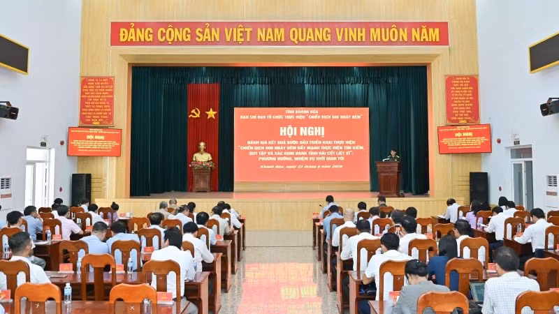 Toàn cảnh hội nghị.