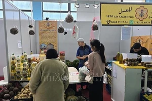 Đi chợ chiều là đặc điểm của tháng lễ Ramadan ở Algeria. Các phiên chợ thường mở muộn và kết thúc khá sớm.