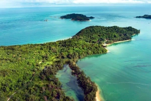 Cô Tô được vinh danh ở hạng mục Sản phẩm nông thôn bền vững. (Ảnh: TTXVN)