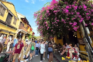 Một góc rực rỡ ở Hội An - một trong những điểm đến thu hút khách quốc tế hàng đầu Việt Nam. (Ảnh: TTXVN)