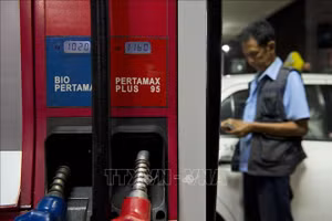 Một trạm xăng ở Jakarta, Indonesia. (Ảnh: TTXVN)