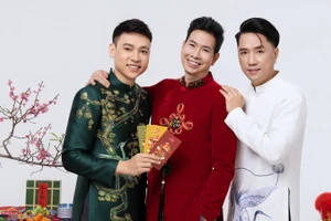 Sản phẩm đầu tay của nhóm TRE PAPA mang màu sắc rộn rã, tươi vui gửi tới khán giả trong năm mới.