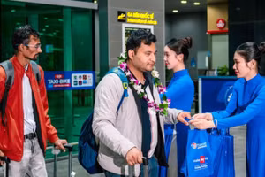Du khách Ấn Độ được chào đón tại Cảng hàng không quốc tế Phú Quốc.