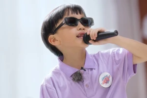 Xệ Xệ trở lại ấn tượng trong MV "Em là một ngôi sao".