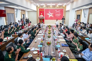 Quang cảnh buổi lễ công bố chương trình nghệ thuật chính luận "Tổ quốc trong tim". (Ảnh: THÀNH ĐẠT)