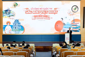 Quang cảnh buổi họp báo.