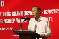 Thứ trưởng Phùng Đức Tiến phát biểu tại buổi họp báo.