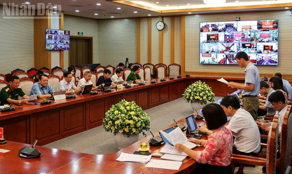Cuộc họp được tổ chức trực tuyến đến các xã, phường. ndo_tl_z6829366322995-6cc4e61e5ae2398bfd46c1f37634f3b0.jpg
