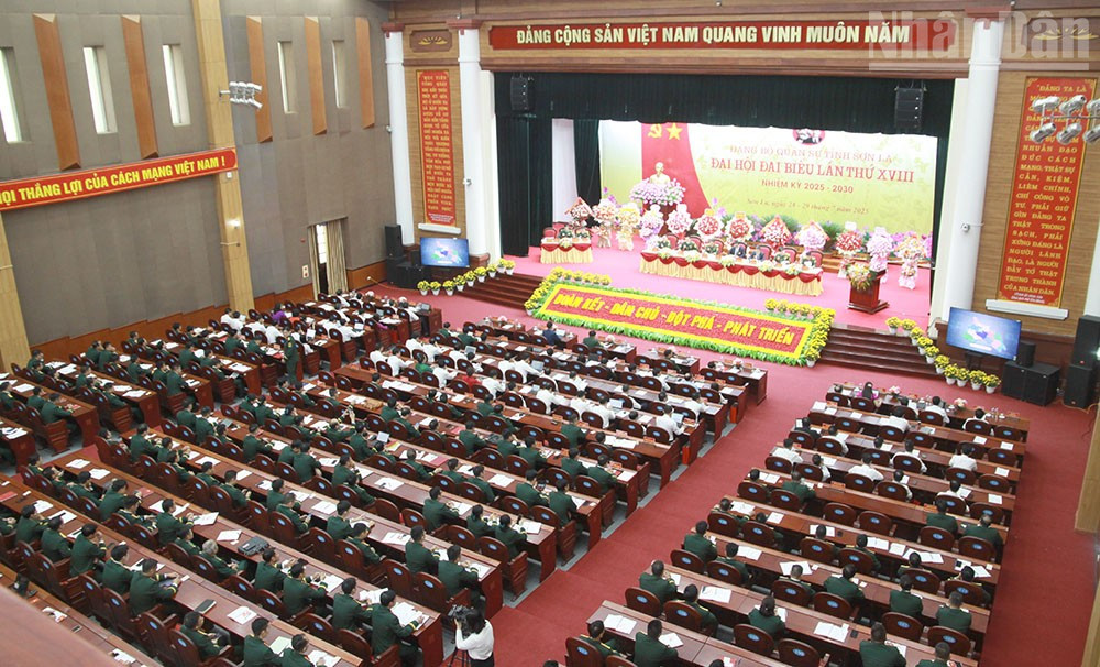 Đại hội đại biểu Đảng bộ Quân sự tỉnh Sơn La lần thứ XVIII, nhiệm kỳ 2025-2030 được tổ chức tại Trung tâm hội nghị tỉnh Sơn La. ndo_tr_4.jpg