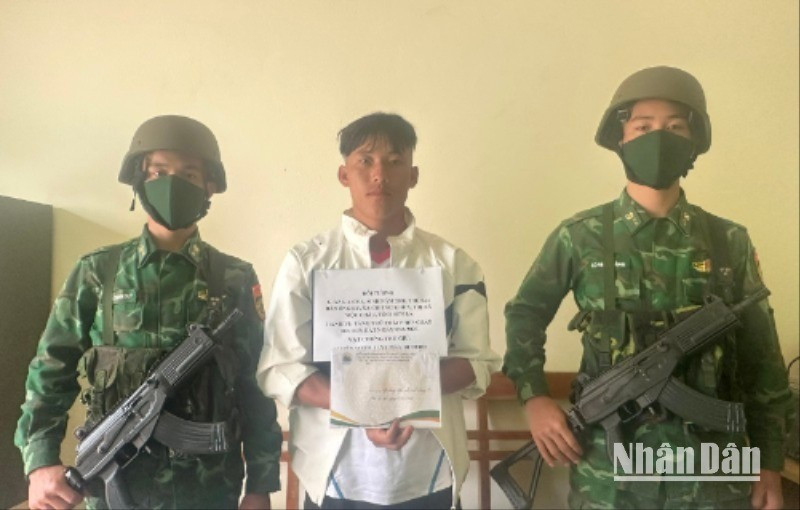 Đối tượng Giàng A Cha, trú tại bản Ông Lý, xã Chiềng Khừa, thị xã Mộc Châu, tỉnh Sơn La. 3-6086.jpg