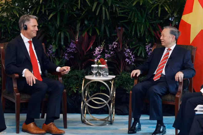 Tổng Bí thư, Chủ tịch nước Tô Lâm tiếp Phó Thủ tướng, Bộ trưởng Quốc phòng Australia Richard Marles. (Ảnh: TTXVN)