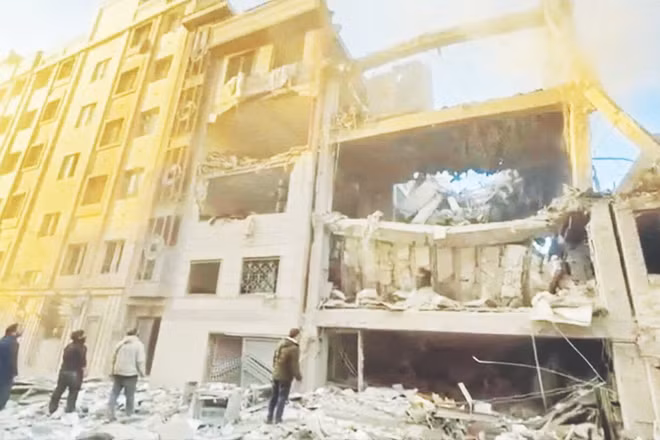 Hiện trường một vụ không kích xảy ra ở thủ đô Tehran, Iran.