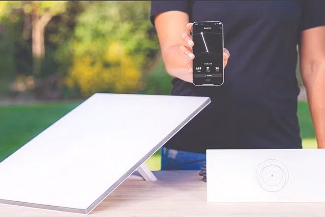Bộ thiết bị phần cứng thu phát internet vệ tinh.