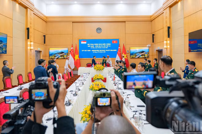 Đối thoại Chính sách Quốc phòng Việt Nam-Singapore lần thứ 16 đã diễn ra tại Đà Nẵng.