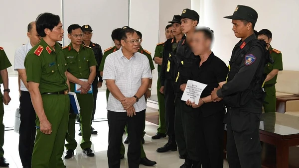 Thượng tướng Nguyễn Văn Long trực tiếp kiểm tra, chỉ đạo mở rộng điều tra chuyên án.