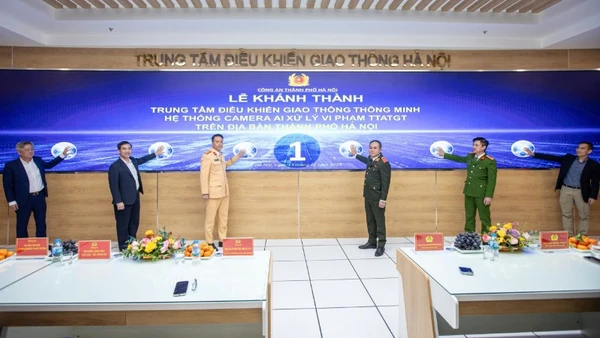 Khánh thành Trung tâm Điều khiển giao thông thông minh.