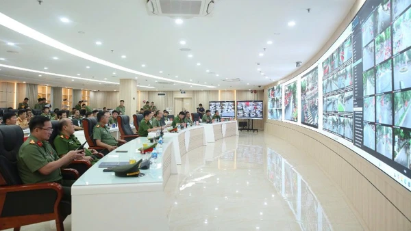 Trung tâm Chỉ huy Công an thành phố Hà Nội.