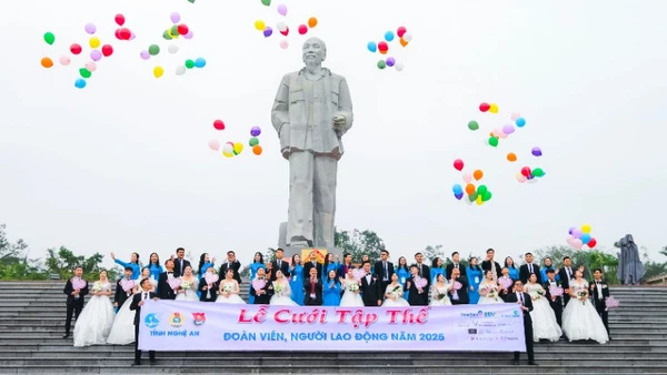 Lần đầu tiên Liên đoàn Lao động tỉnh Nghệ An tổ chức lễ cưới tập thể cho công nhân, lao động có hoàn cảnh khó khăn.