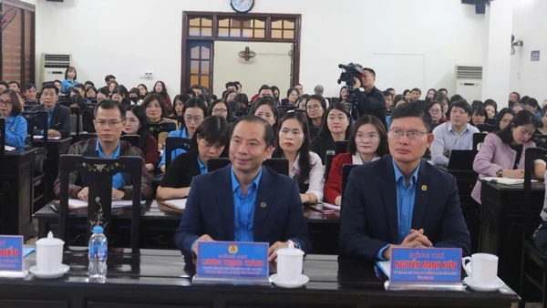  Các đại biểu dự Hội nghị.