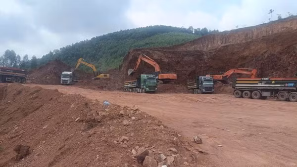 Khu vực khai thác đất của Công ty trách nhiệm hữu hạn Bất động sản Thành Nam.