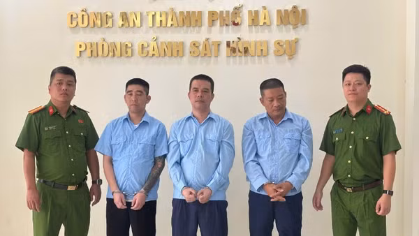 Các đối tượng bị bắt.