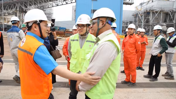 Món quà tinh thần tặng người lao động tại các Dự án thuộc Trung tâm Điện lực Quảng Trạch