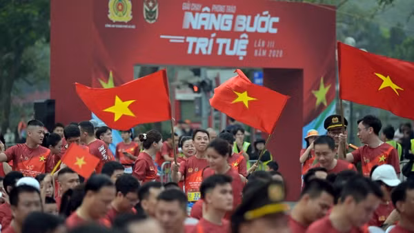 Giải chạy phong trào "Nâng bước trí tuệ" lần III.