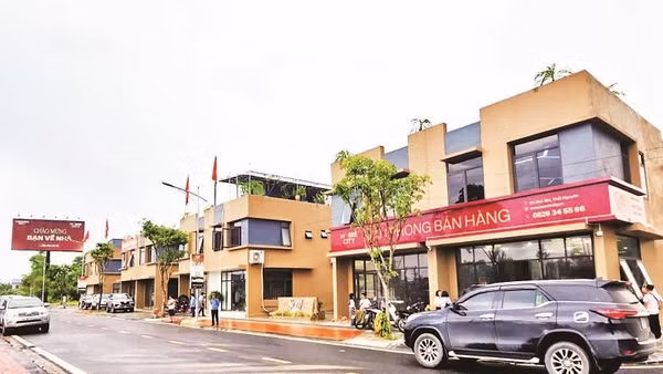 Dự án nhà ở xã hội Khu dân cư Đại Thắng ở phường Vạn Xuân với gần 400 căn đã hoàn thành, bàn giao cho cư dân, chủ yếu là công nhân.