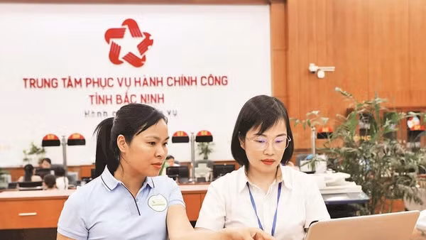 Thực hiện thủ tục hành chính tại Trung tâm Phục vụ hành chính công tỉnh Bắc Ninh.