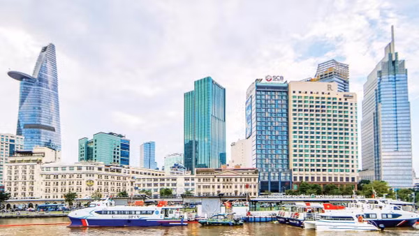 Một góc Thành phố Hồ Chí Minh hôm nay (Ảnh HOÀNG TRIỀU) 