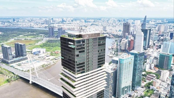 Thành phố Hồ Chí Minh tăng cường đầu tư hạ tầng đô thị để thúc đẩy tăng trưởng kinh tế hai con số.