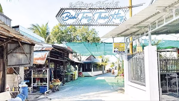 Nhiều hộ gia đình ở Thuận Hưng vẫn duy trì nghề qua nhiều thế hệ.