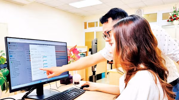 Đổi mới cách đánh giá cán bộ