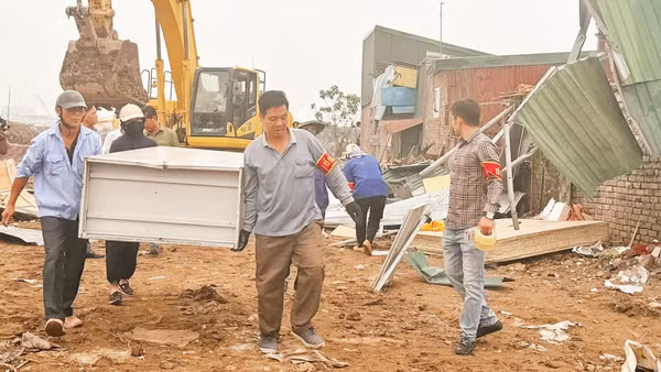 Tháo gỡ điểm nghẽn mặt bằng dự án hồ điều hòa Phú Đô