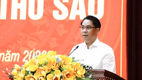 Bí thư Tỉnh ủy Cao Bằng Phan Thăng An phát biểu ý kiến tại hội nghị. (Ảnh: Báo Cao Bằng)