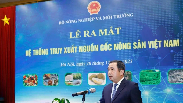 Đồng chí Trần Đức Thắng, Bộ trưởng Nông nghiệp và Môi trường phát biểu khai mạc Lễ ra mắt Hệ thống truy xuất nguồn gốc nông sản Việt Nam. (Ảnh: Khương Trung)