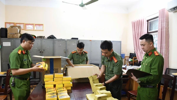 Công an tỉnh Phú Thọ thu giữ sản phẩm trong một chuyên án về kinh doanh đa cấp.