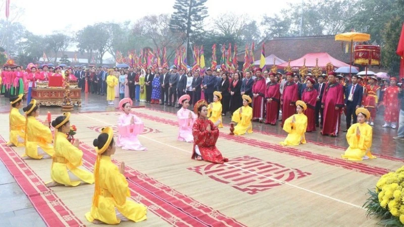 Lễ hội Đền Mẫu Âu Cơ: Tưởng niệm Tổ Mẫu và khơi dậy truyền thống dân tộc